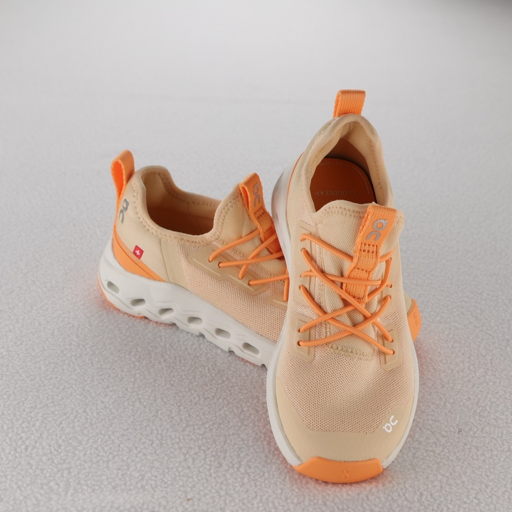 On Running Cloudleap Kids Shoes Tangerine Blonde Sneakers US 11 New - Picture 2 of 9